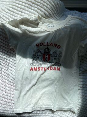 Brandy Melville Amsterdam baby tee